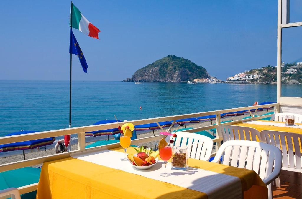 Hotel Vittorio Beach Resort Barano d'Ischia Exterior photo